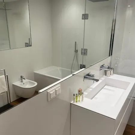 Orpheu Deluxe - Parque Nacoes * Lisbon