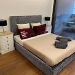 Orpheu Deluxe - Parque Nacoes Apartment