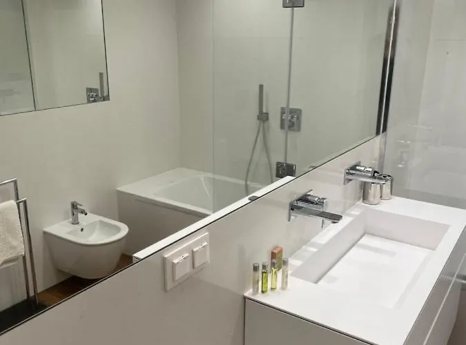 Orpheu Deluxe - Parque Nacoes * Lisbon