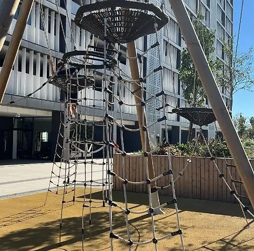 Orpheu Deluxe - Parque Nacoes * Lisbon