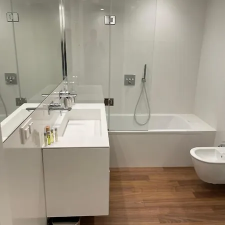 Апартаменти Orpheu Deluxe - Parque Nacoes